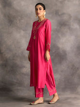 Fuchsia  Silk chanderi kurta with hand embroidery